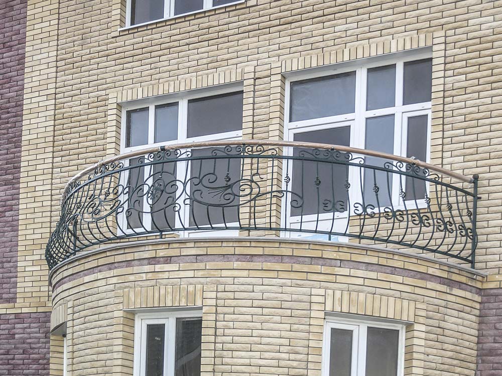 Уличные балконные ограждения в поселке Супсех